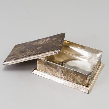 A sterling silver box by Leif Delin, 1962. Weight ca 384 grams.