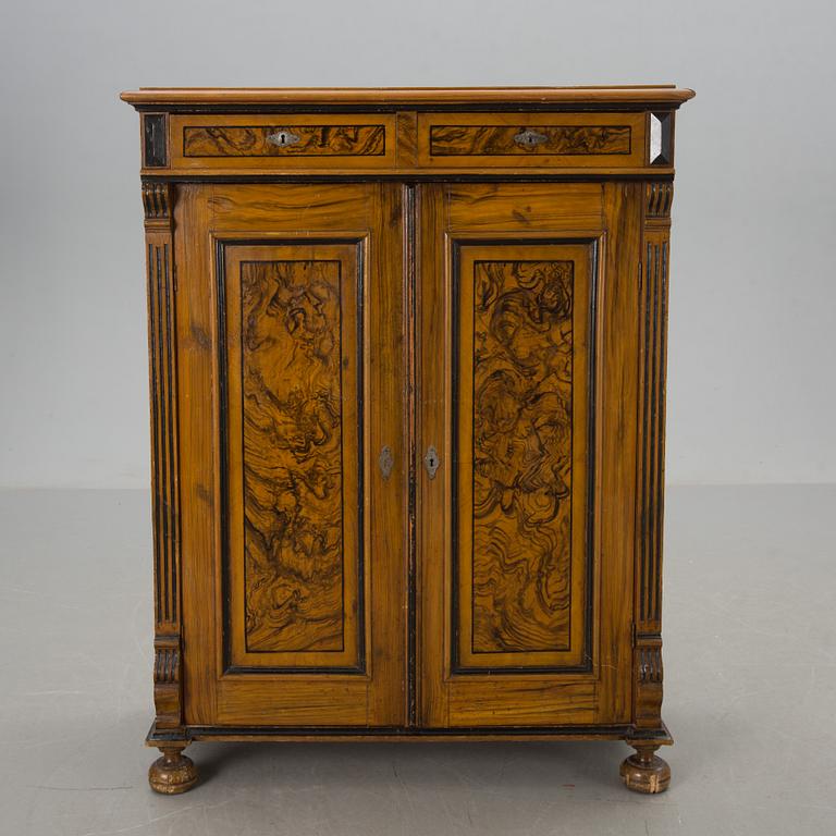 SKÅP, nyrenässans, 1800-tal.