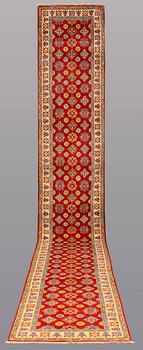 GALLERIMATTA, Kazak design 525 x 80 cm.