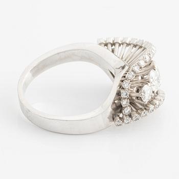 Ring med briljantslipade diamanter totalt ca 1.25 ct.