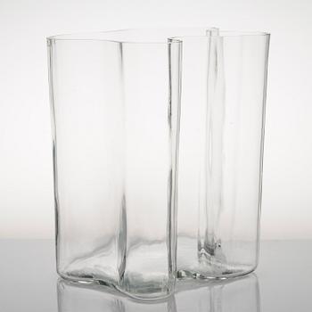 ALVAR AALTO, vas, 3031, signerad Alvar Aalto. Iittala 1961-1973.