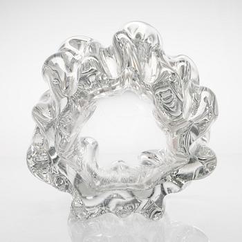 Tapio Wirkkala, A 'Kalvolan kanto' glass vase, signed Tapio Wirkkala - 3241.