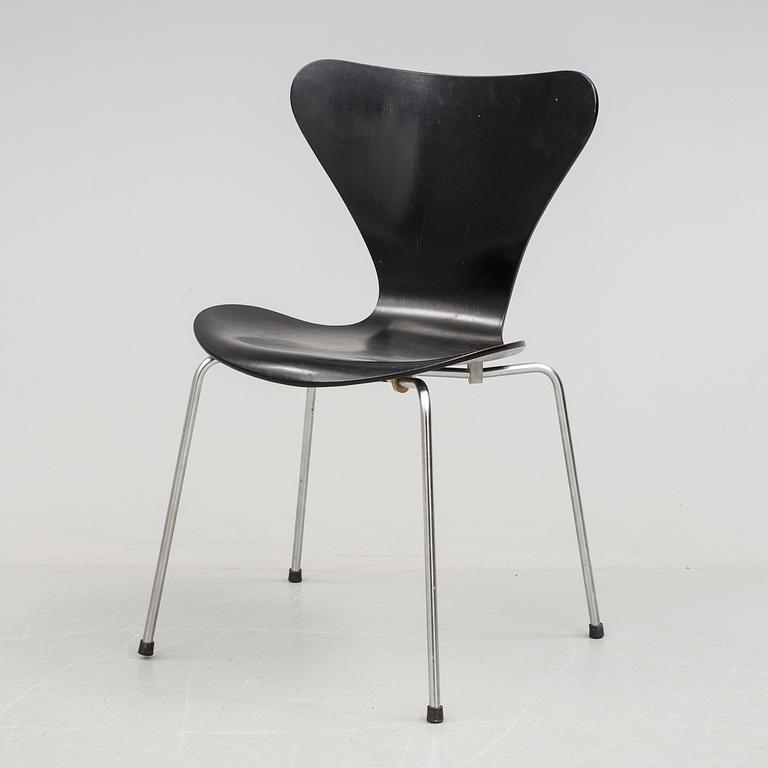 STOL, "Sjuan", Arne Jacobsen för Fritz Hansen, Danmark 1968.