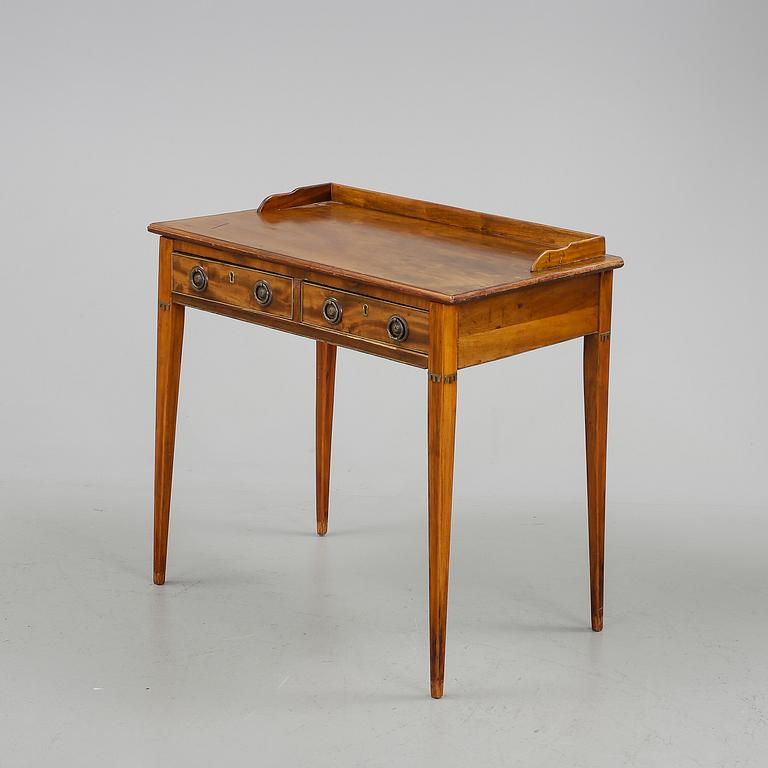 DAMSKRIVBORD, 1800-tal.