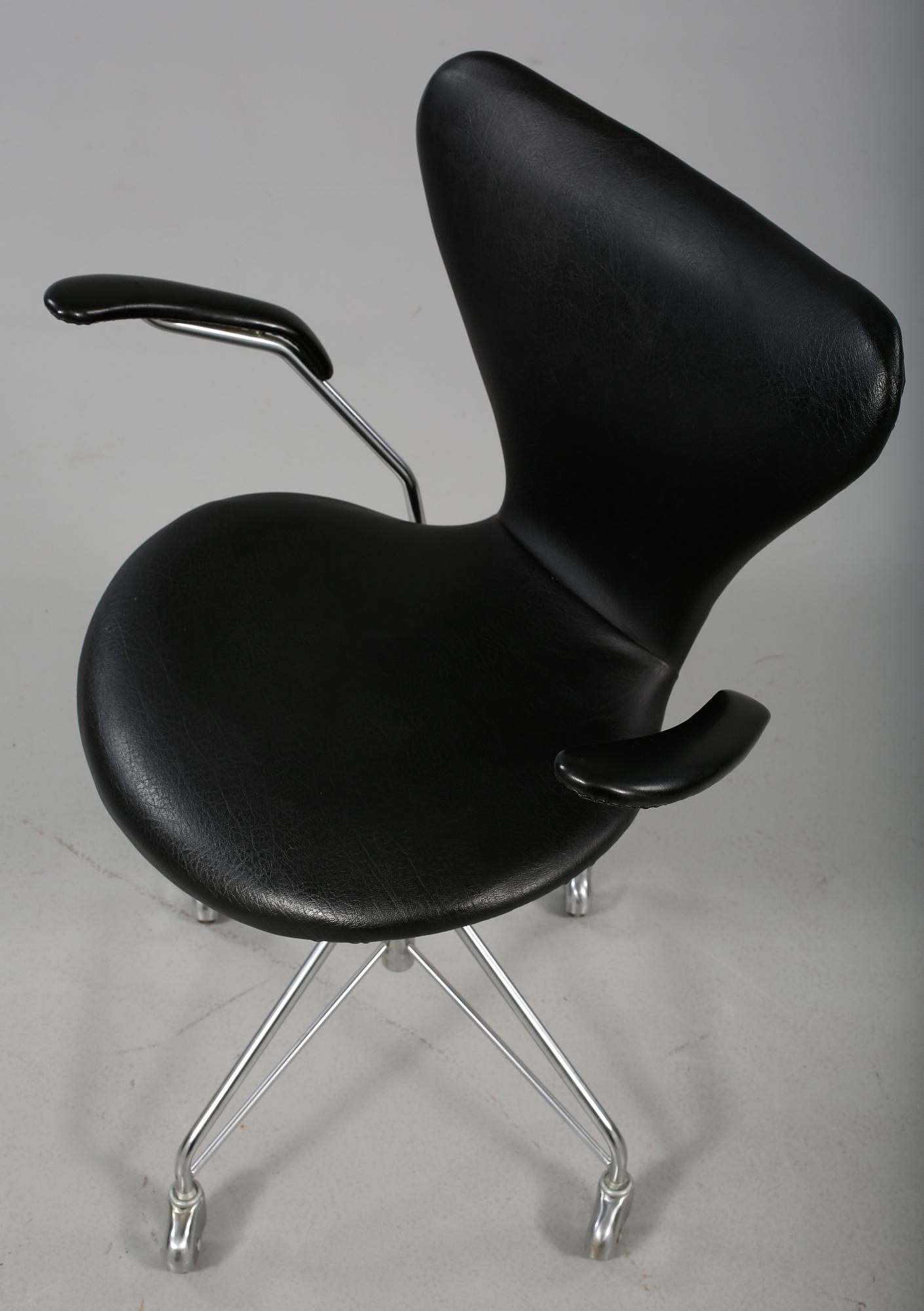 KONTORSSTOL, "Sjuan", Arne Jacobsen, Fritz Hansen, Danmark 1963, märkt 0963.