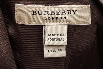 KLÄNNING, Burberry.