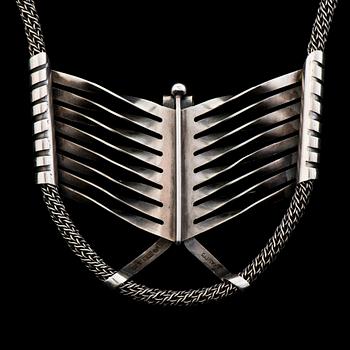 Saara Hopea, NECKLACE, silver. Ossian Hopea, Porvoo Finland 1981.