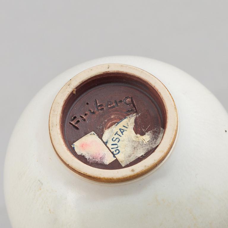 Berndt Friberg, a stoneware vase, Gustavsberg studio, 1954.