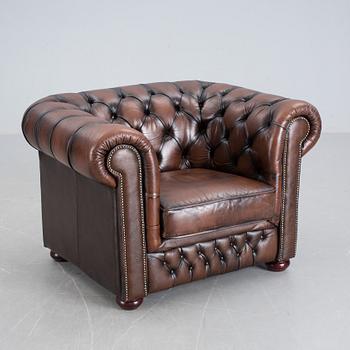 FÅTÖLJ, Chesterfield-typ, 1900-talets senare del.