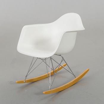 CHARLES & RAY EAMES, gungstol, "RAR", Vitra, 2017.