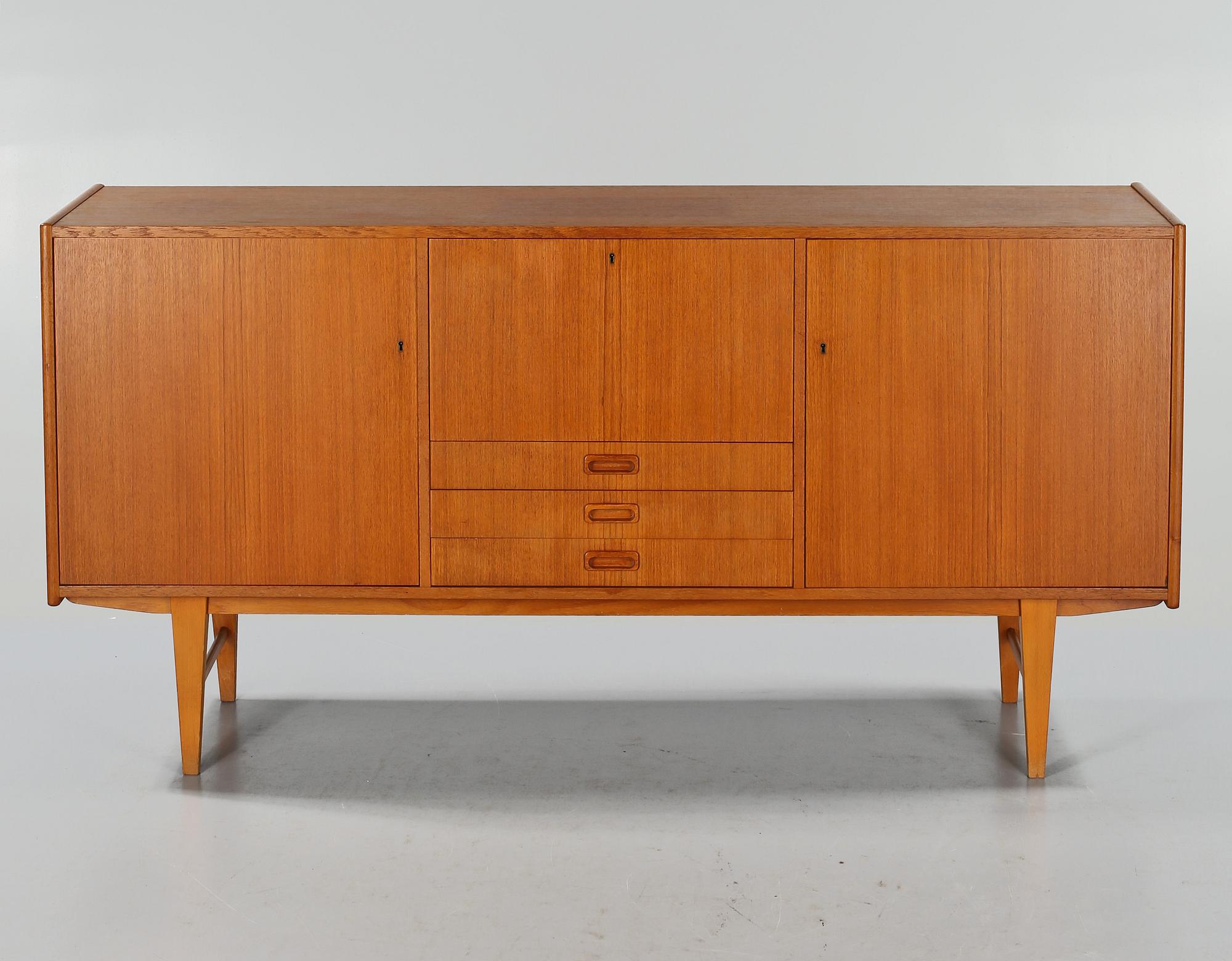 SIDEBOARD, Sverige, 1950-tal.