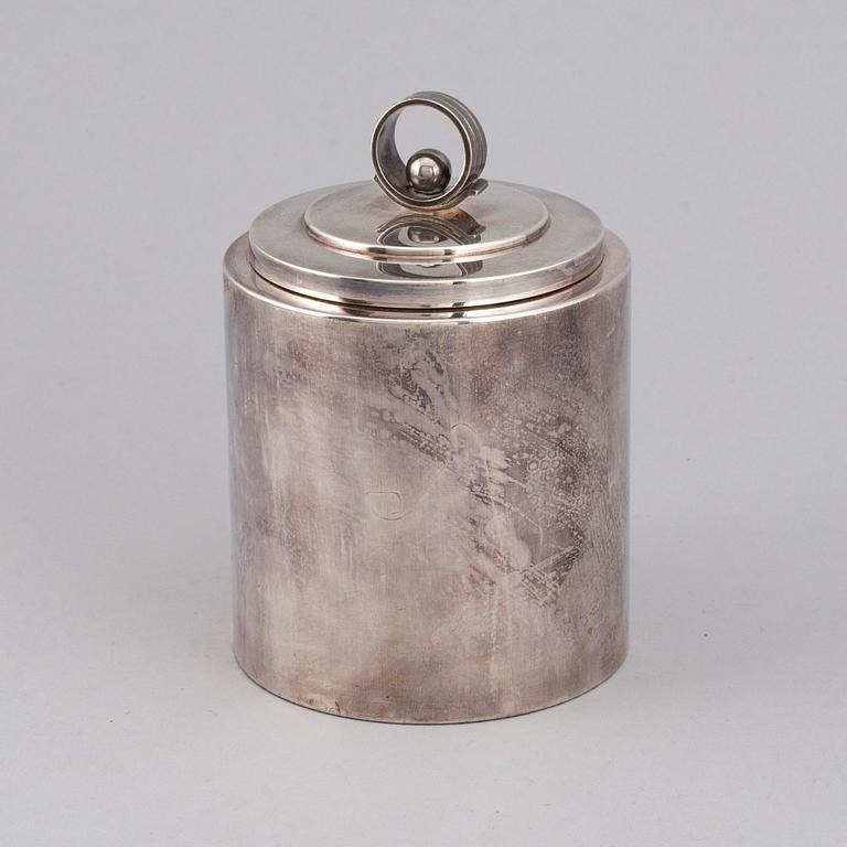 A silver plated Art Déco teabox from the 1930's.