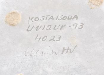 SKÅL, glas, Ulrica Hydman-Vallien, Kosta Boda Unique, sign o numr 4023, dat -93.