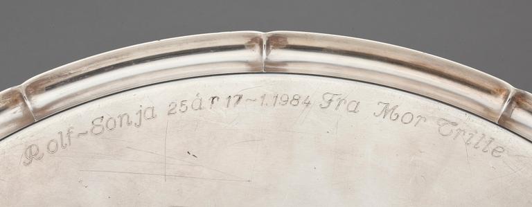 BRICKA, silver, David Andersen, Norge, 1900-talest andra hälft. Vikt ca 770 gram.