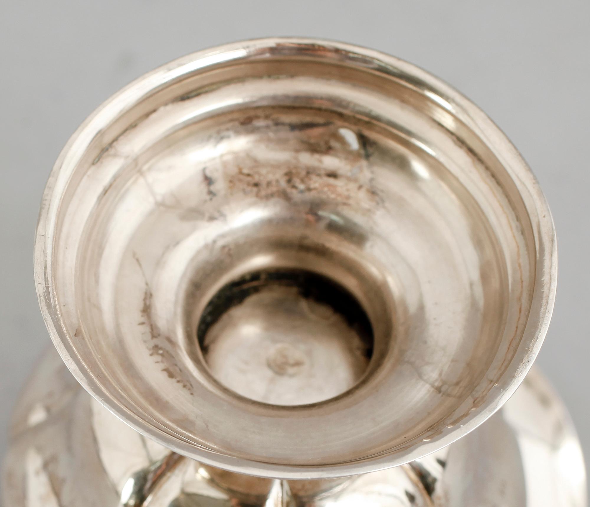 GRÄDDKANNA, silver, otydliga stämplar, 1800-tal. Vikt ca 102 gram.