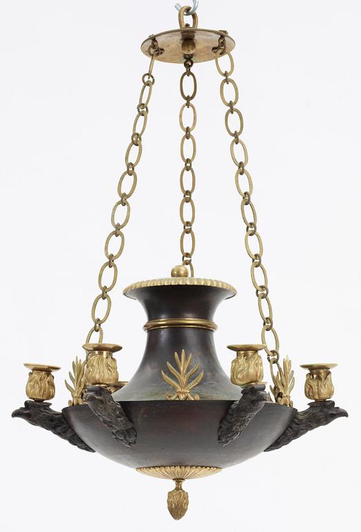 TAKAMPEL, plåt och mässing, empire, 1800-talets första hälft. H ca 56.