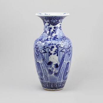 VAS, porslin, Japan, tidigt 1900-tal.