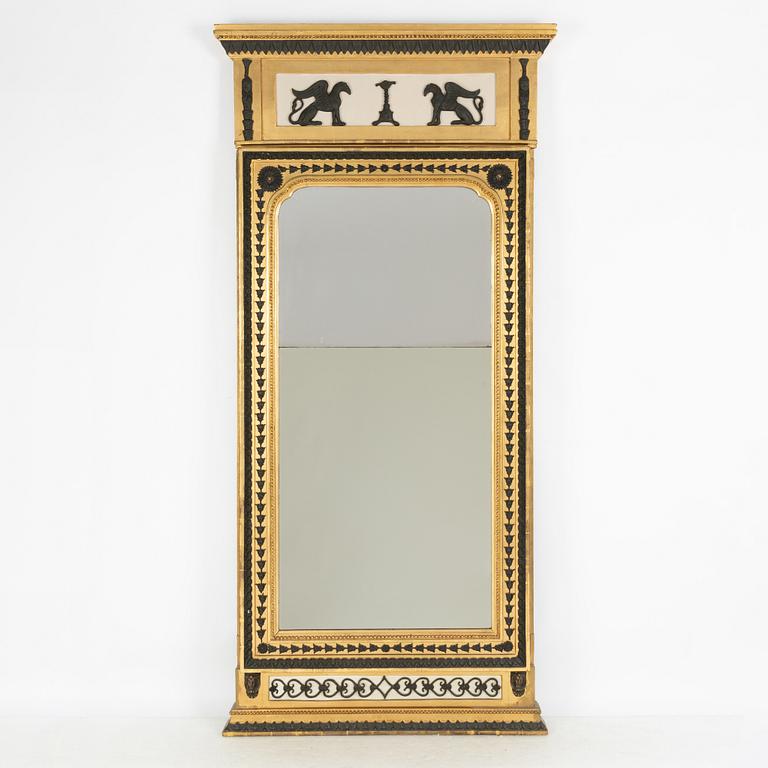 Spegel, tillskriven Jonas Frisk (spegelfabrikör i Stockholm 1805-1824), Empire.