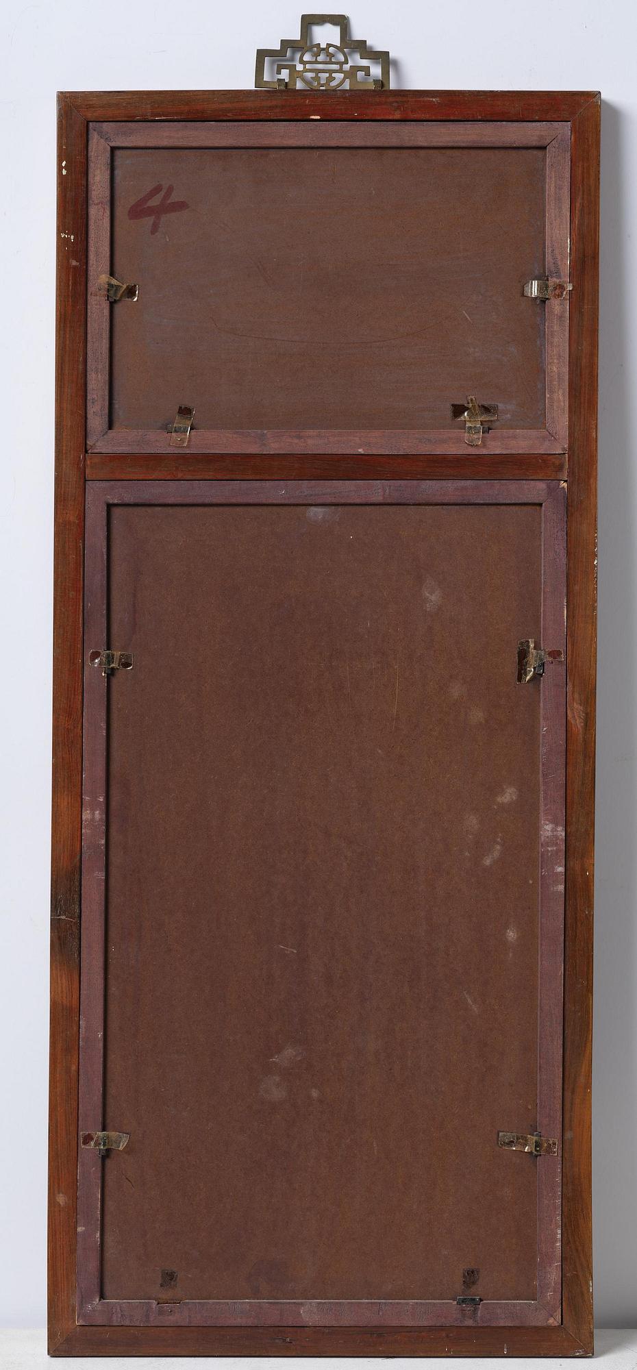 A set with four Chinese porcelain panels with a wooden frame, first half of 20th century.