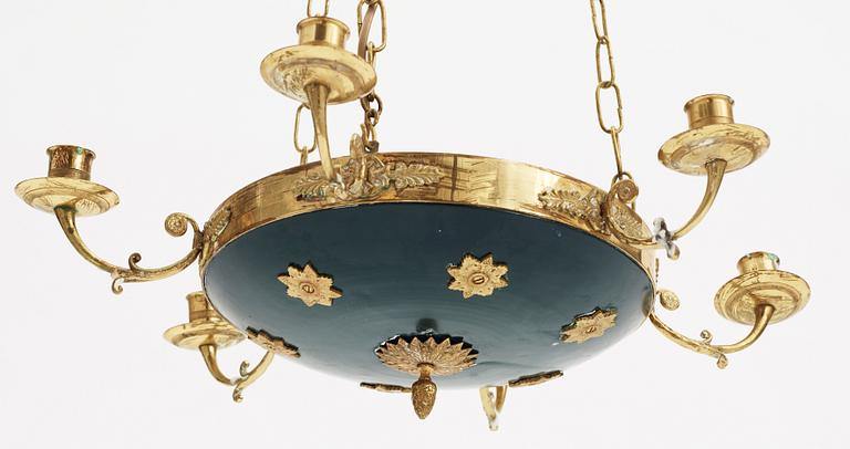 TAKAMPEL, mässing, empirestil, 1900-talets första hälft. H ca 95.