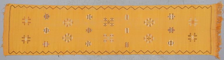 GALLERIMATTA, Kelim, Nordafrika, omkring sekelskiftet 2000, ca 266 x 65 cm.