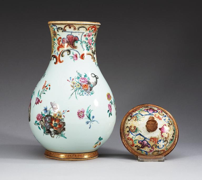 A large famille rose ewer with cover, Qing dynasty, Qianlong (1736-95).