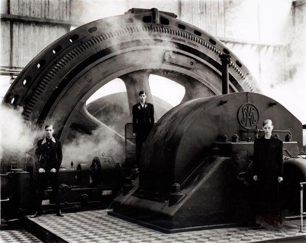 Peter Lindbergh, "Pont à Mousson", 1988.