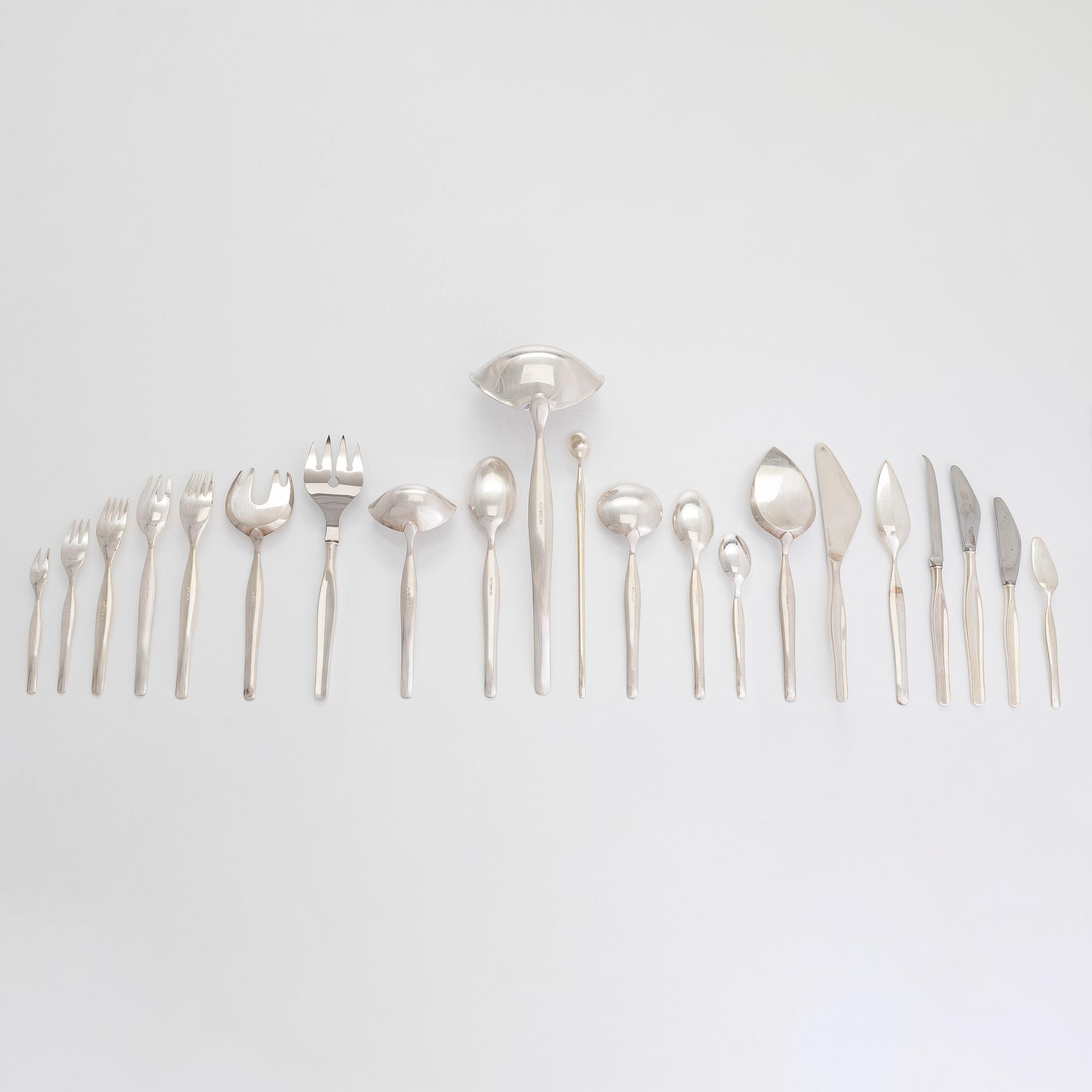 Tapio Wirkkala, A 130-piece set of 'Tapio' silver cutlery, Kultakeskus, Hämeenlinna 1960-1970s.