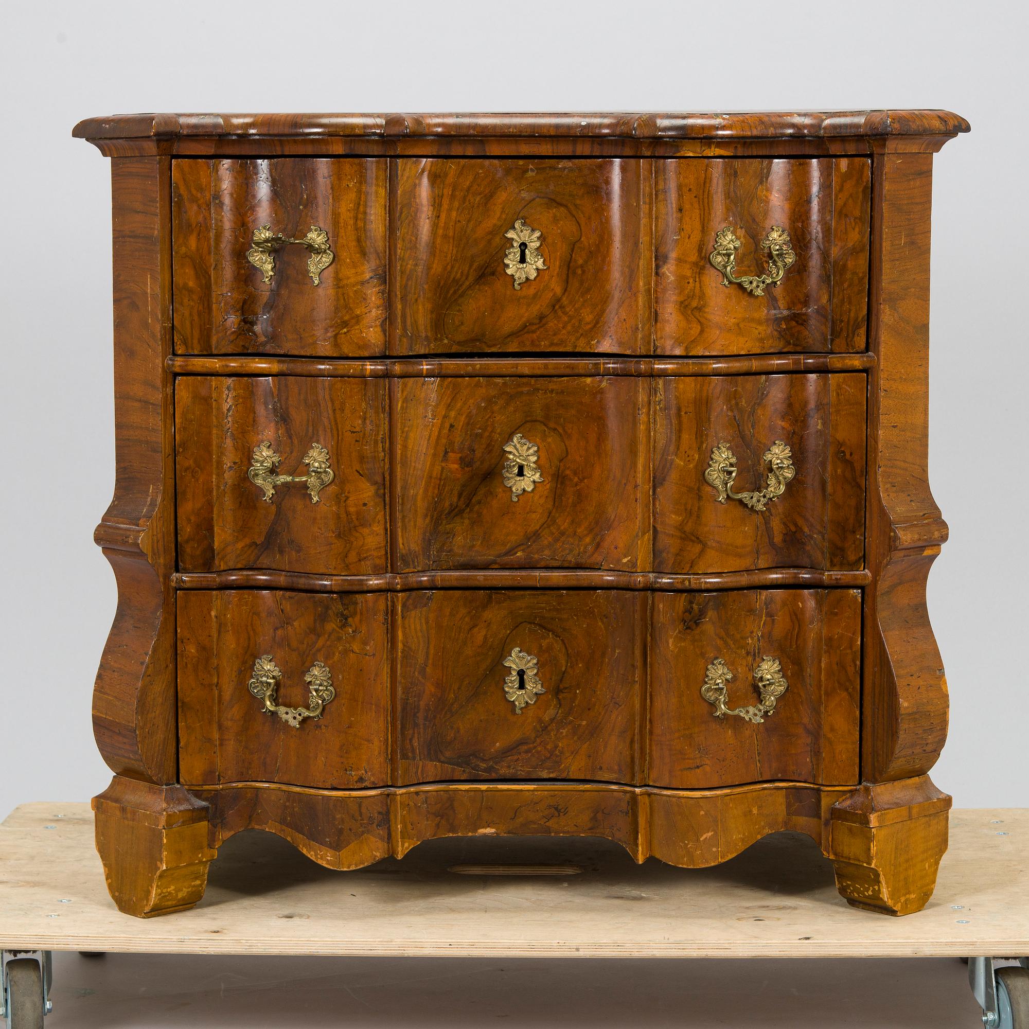 Byrå, senbarock, 1700-tal.