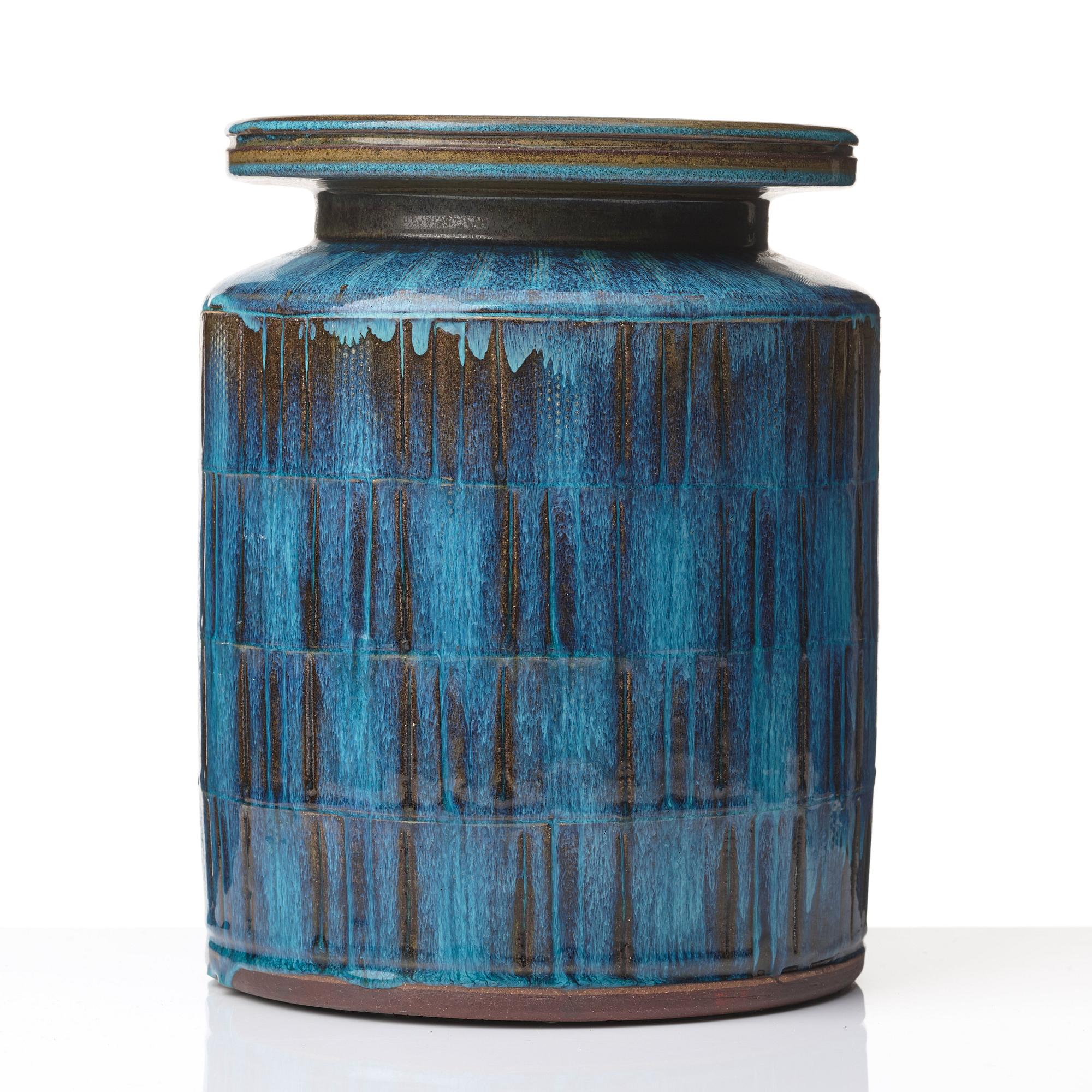 Wilhelm Kåge, a "Farsta" stoneware jar, Gustavsberg studio, Sweden 1959.