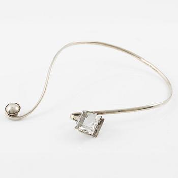Stigbert, collar, neck ring, silver and rock crystal.