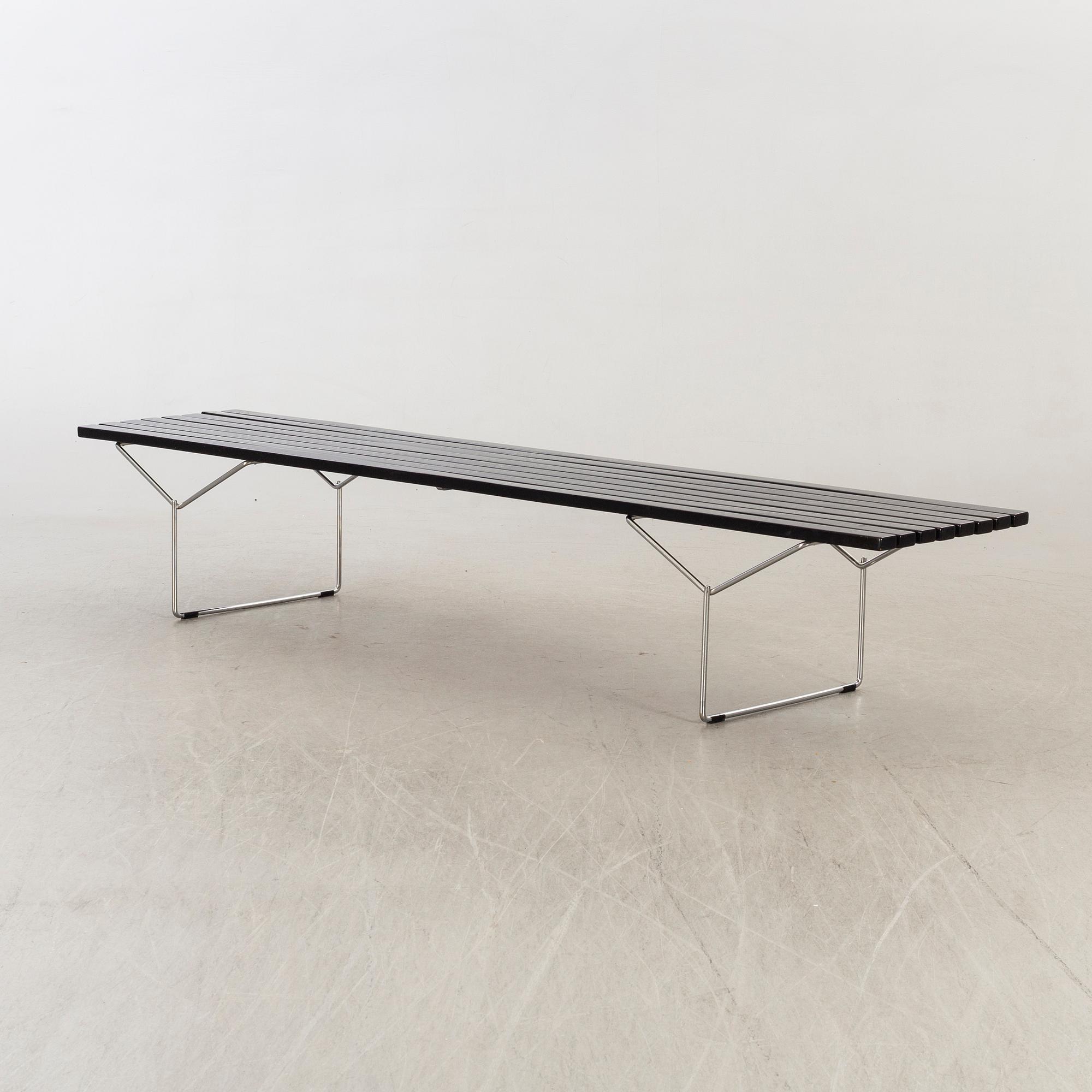 HARRY BERTOIA, Bertoia BenchKnoll International, 1975.