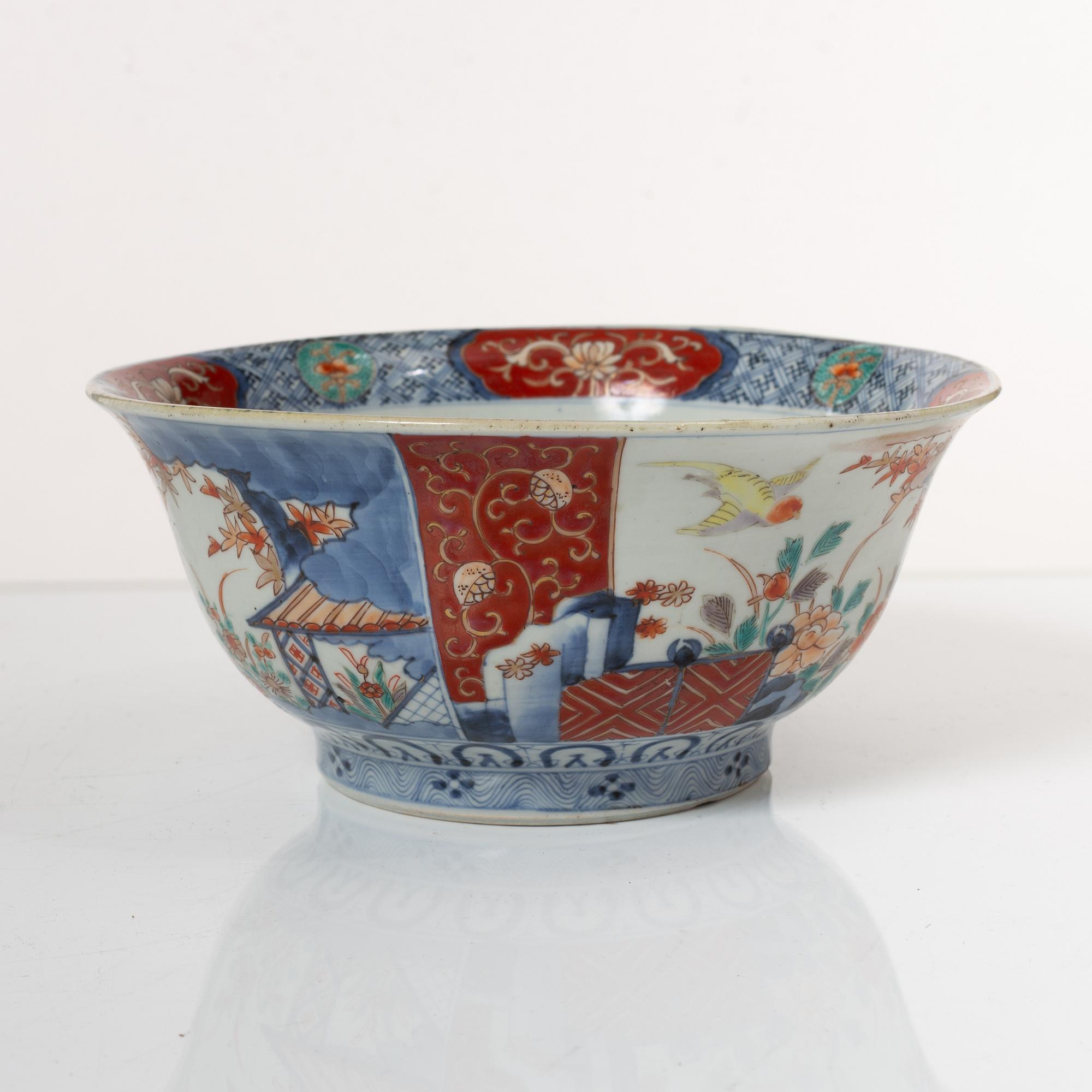 A large Japanese dish and a bowl, Meiji period (1868-1912).