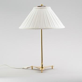 BORDSLAMPA, modell 2467/2, Josef Frank, Firma Svenskt Tenn.