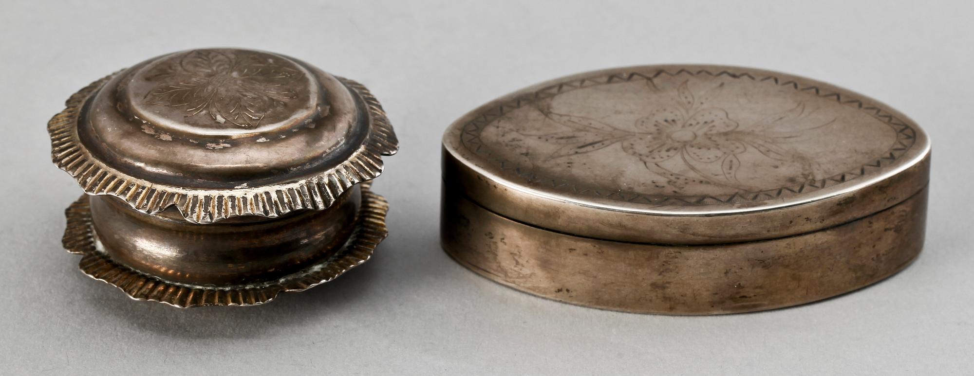 DOSOR, 2 st, silver, Sverige, bla Johan Christian Lindman, Visby 1836. Totalvikt ca 70 gram.