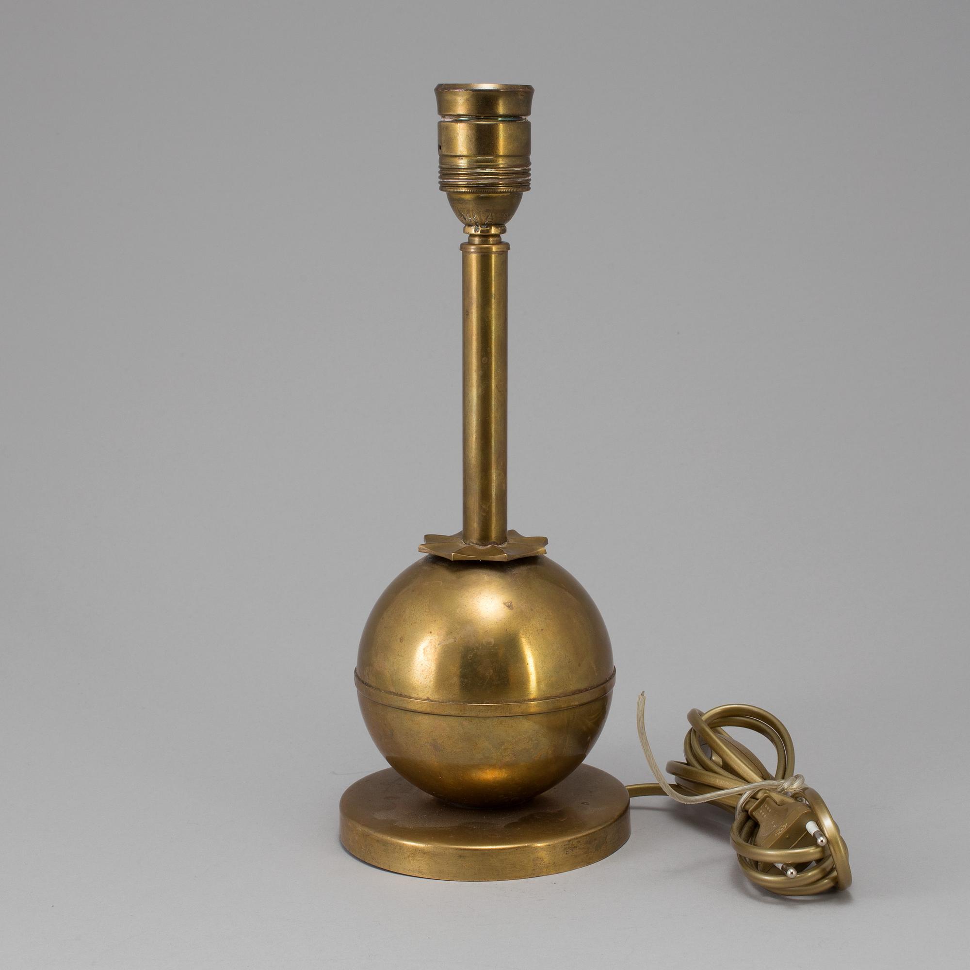 a brass table lamp probably made by Elis Bergh for CG Hallberg, Stockholm, 1920/30s.