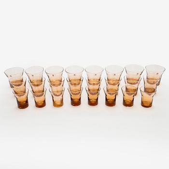 Alvar & Aino Aalto, Lasisto, 24 osaa, "Aalto", kolme kokoa, Iittala 2023.