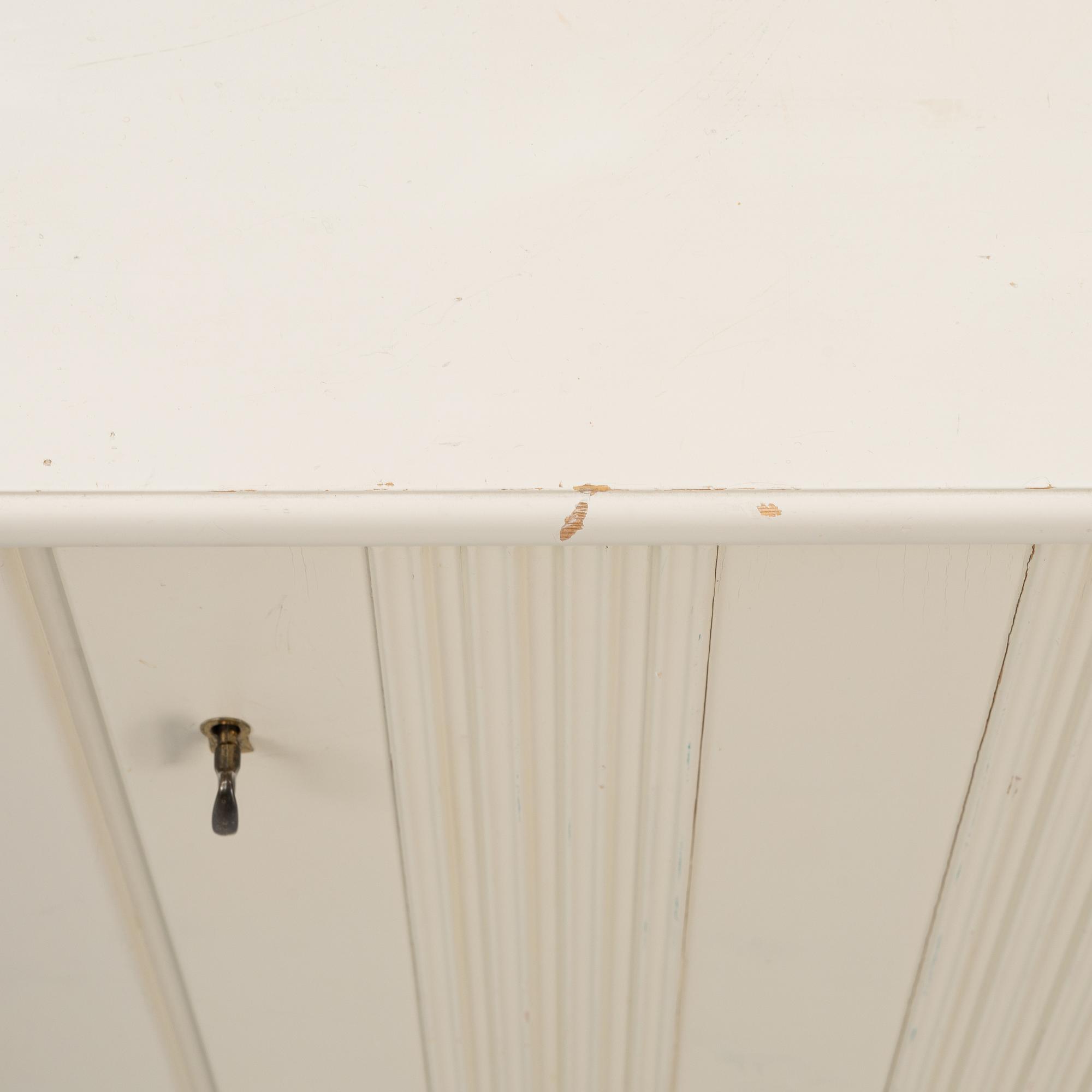 Göran Malmvall, skåp, ett par, "821", Svensk Fur Karl Andersson, Huskvarna.