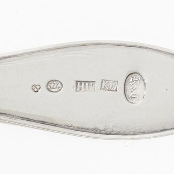Soppslev, såssked samt strösked, silver, Sverige och England omkring år 1800.