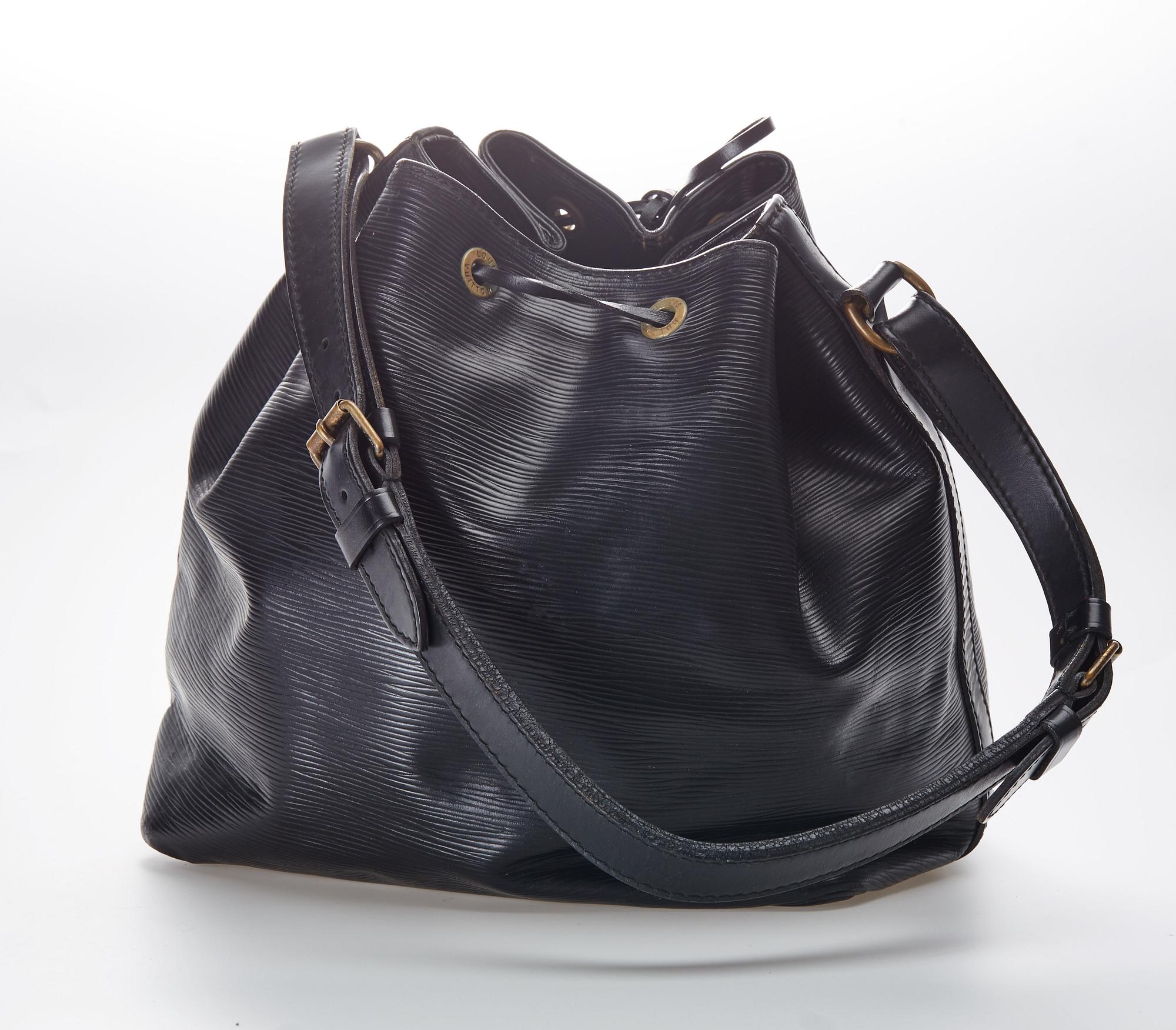 VÄSKA, "Petit Noé", Louis Vuitton.