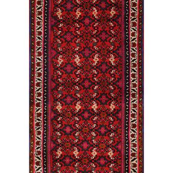 A Hosenabad runner, approximately 502 x 82 cm.