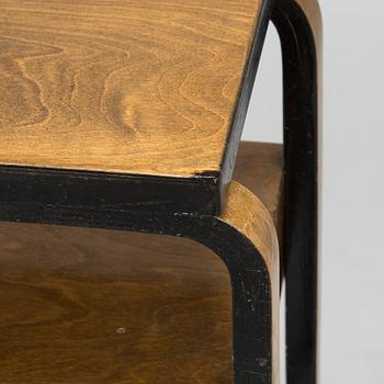 Alvar Aalto, sidobord, modell 87,  O.Y. Huonekalu- ja Rakennustyötehdas A.B. 1930/1940-tal.