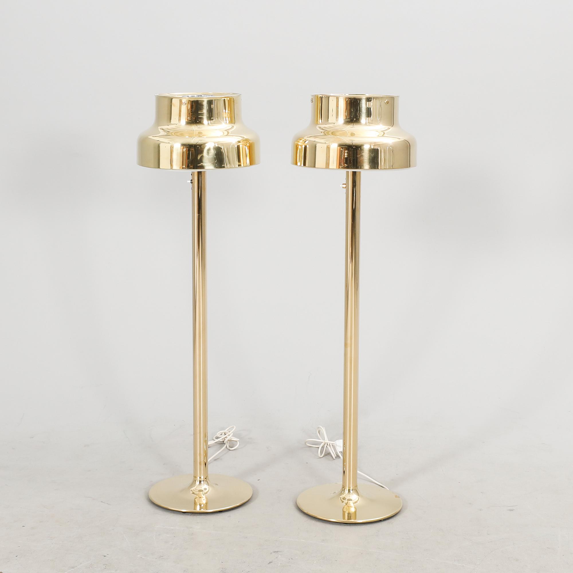 Anders Pehrson, golvlampor 2 st, "Bumling", ateljé Lyktan, 1970-80-tal.