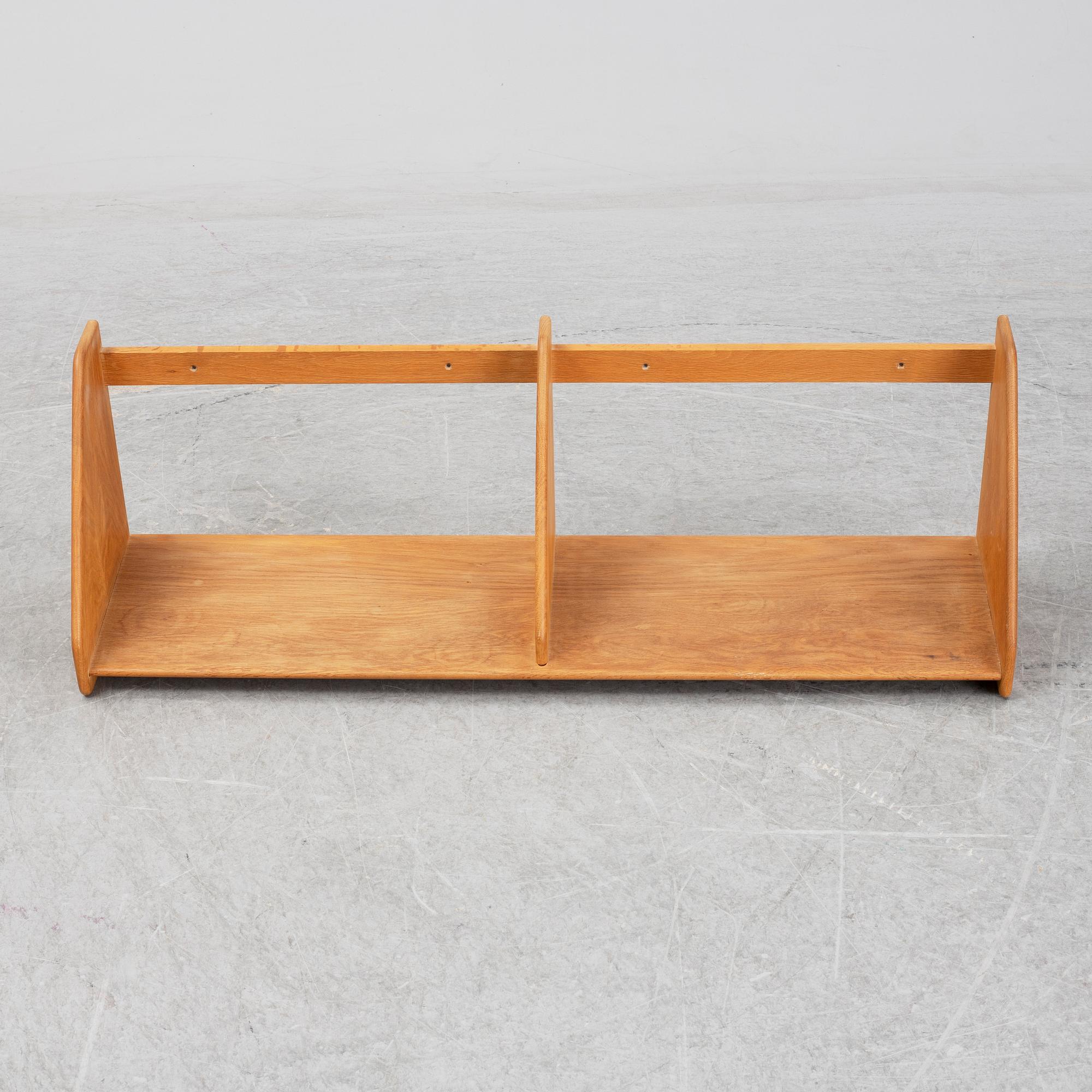 HANS J WEGNER, vägghylla, för Ry möbler, Danmark.