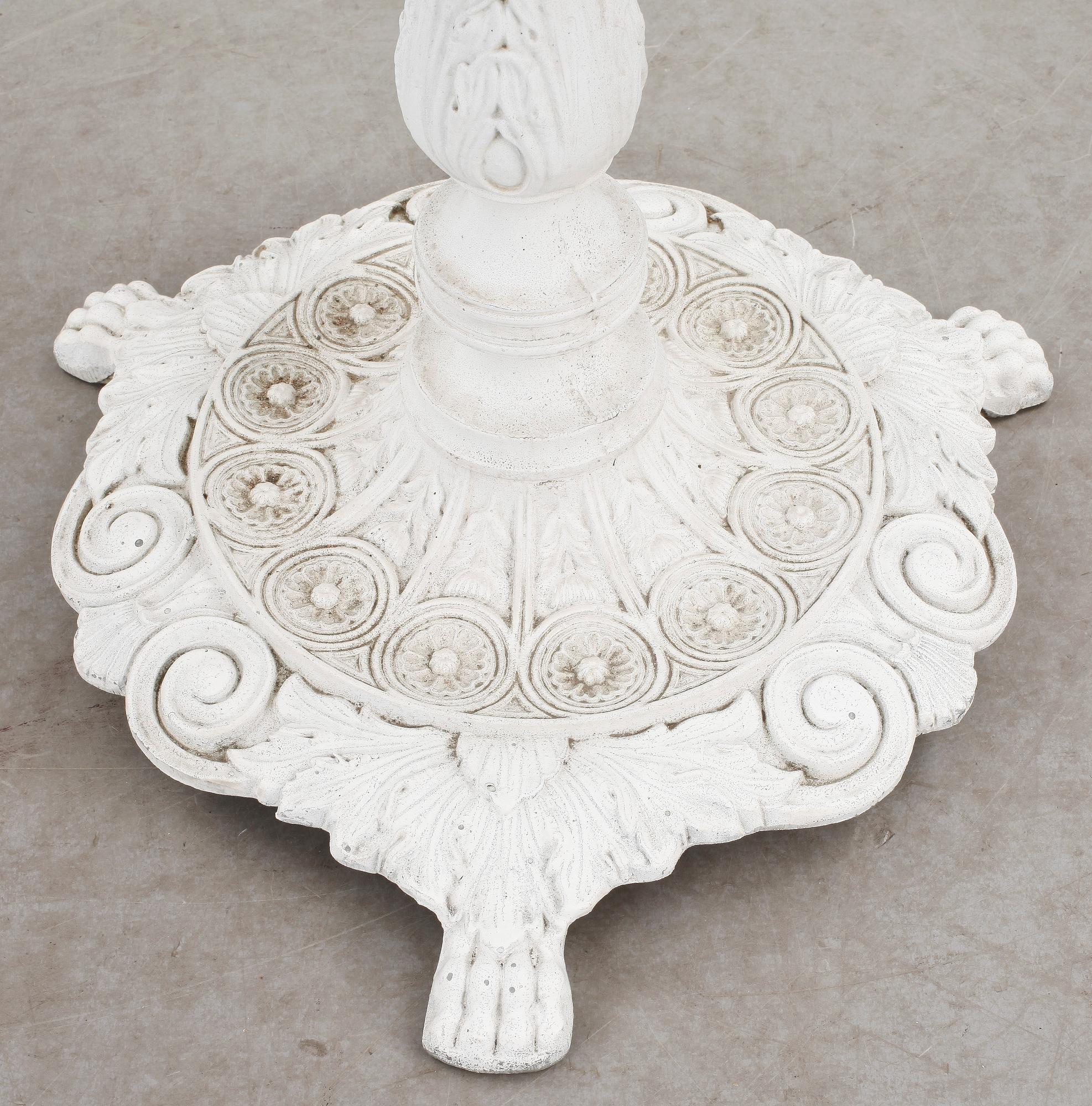 TRÄDGÅRDSBORD, 1900-tal.