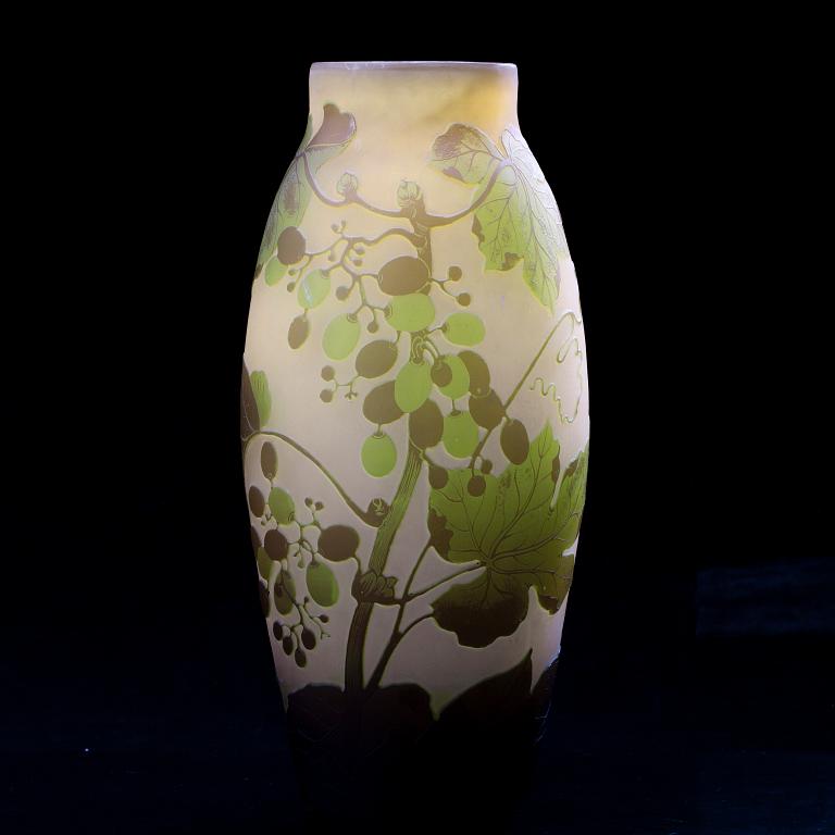 VAS, glas, art nouveau, signerad Arsall. Frankrike  ca 1900.