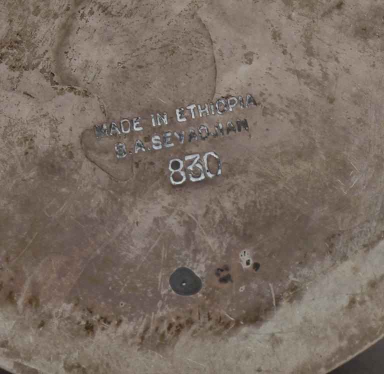 MUGG SAMT 3 BÄGARE, silver, B.A. Sevadjian, Etiopien, 1960-tal. Tot ca 415 gram.