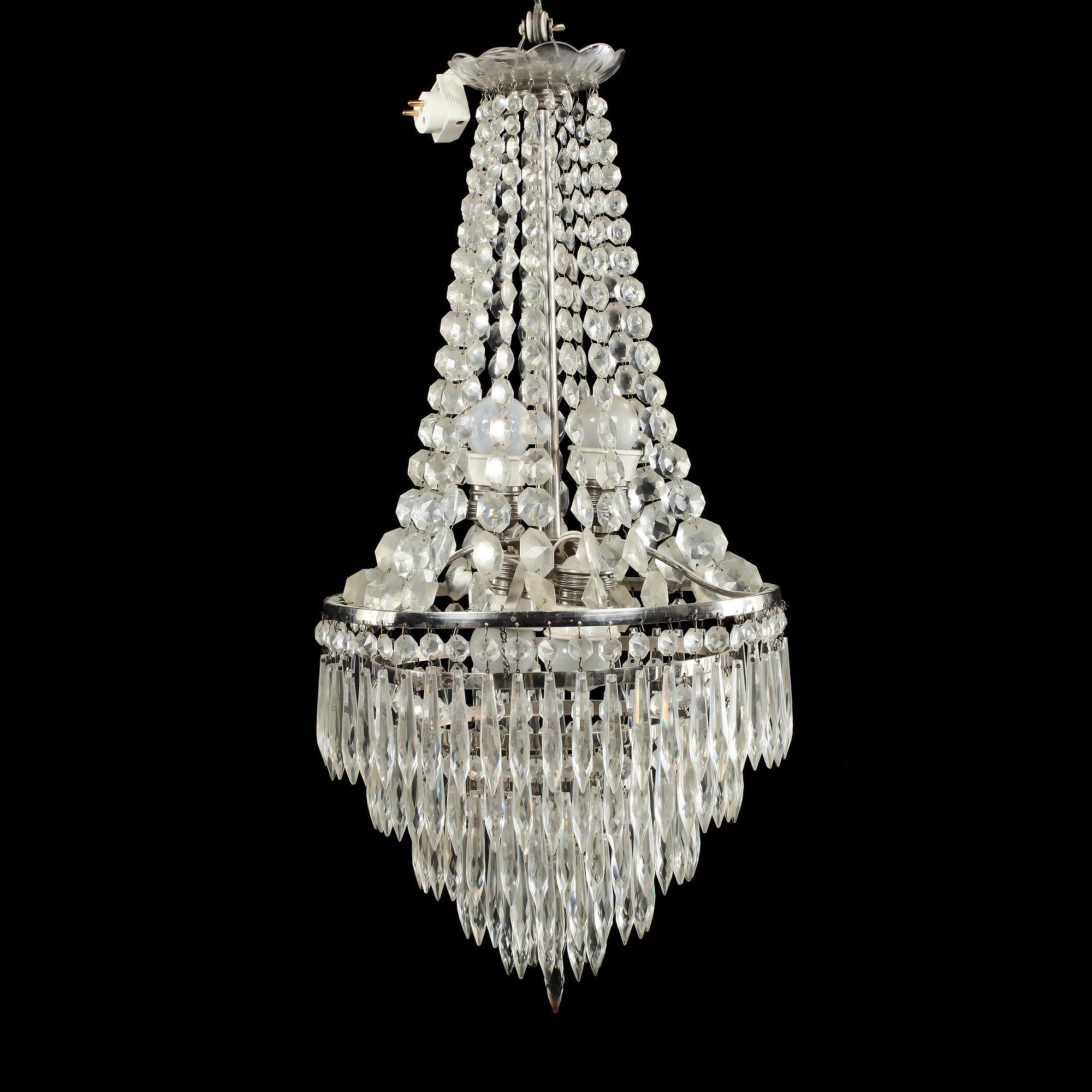 LJUSKRONA, 1900-talets första hälft. Höjd 62 cm.