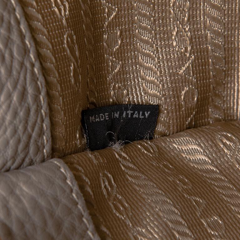Prada, 'Pomice Vitello Daino' bag.