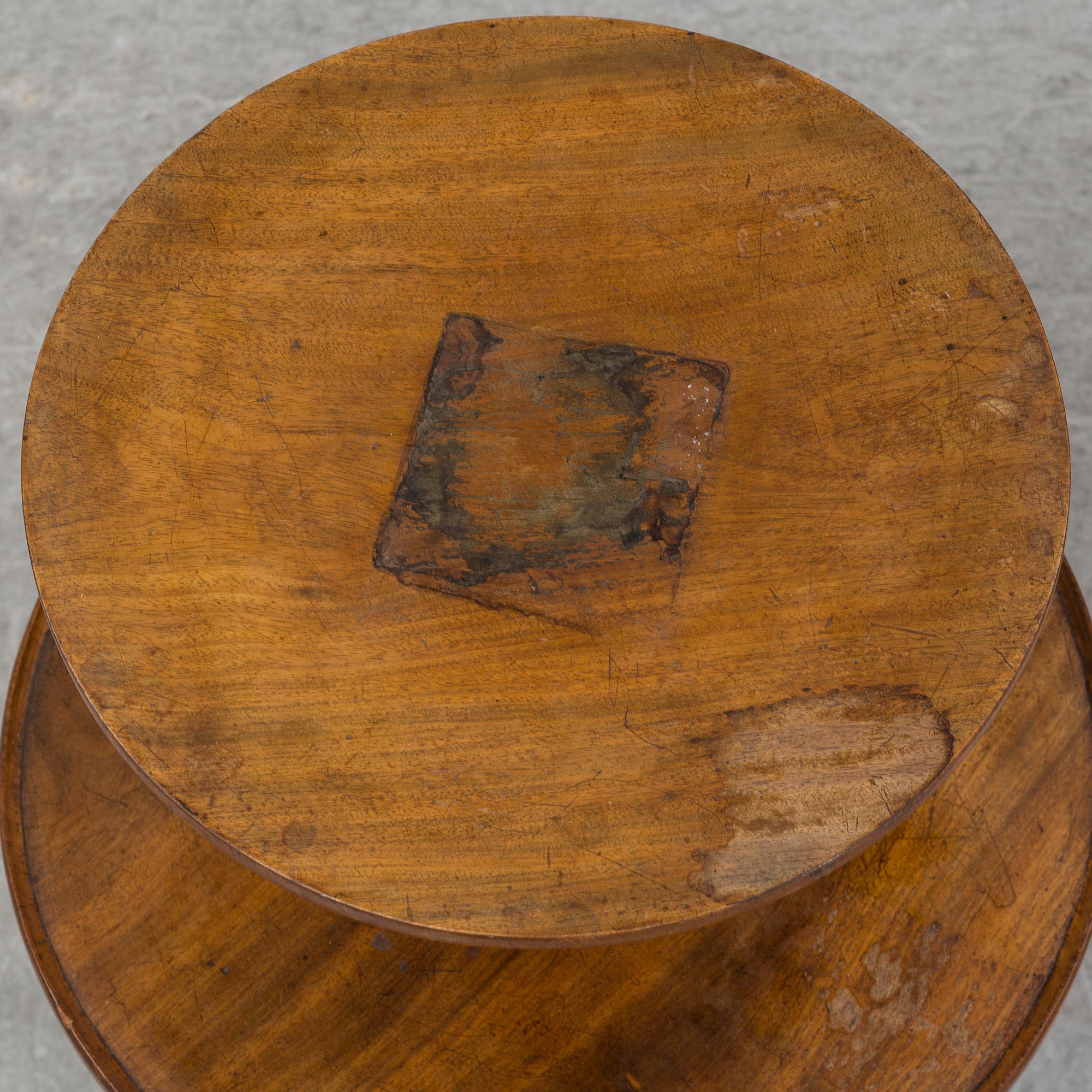 A mahogny Dumbwaiter, 19th century.
